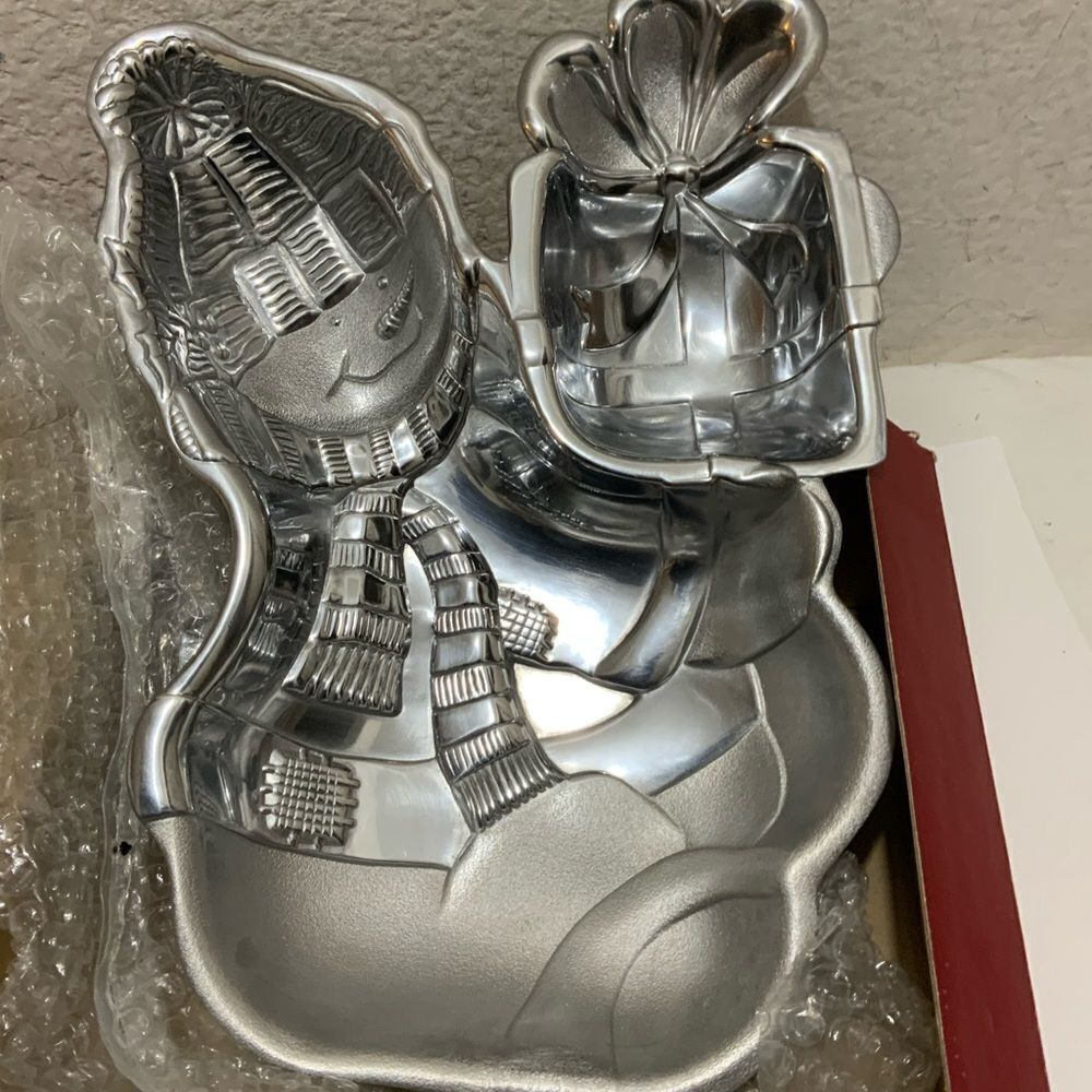 Lenox Yuletide Metal Serveware Snowman Chip and Dip Dish Tray NIB retail $60